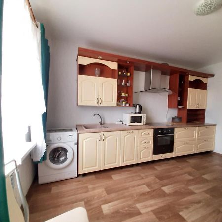 1 Комнатная На Позняках Apartment Kiev Ngoại thất bức ảnh
