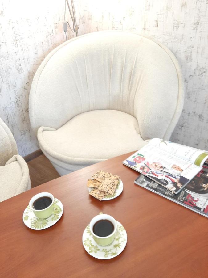 1 Комнатная На Позняках Apartment Kiev Ngoại thất bức ảnh